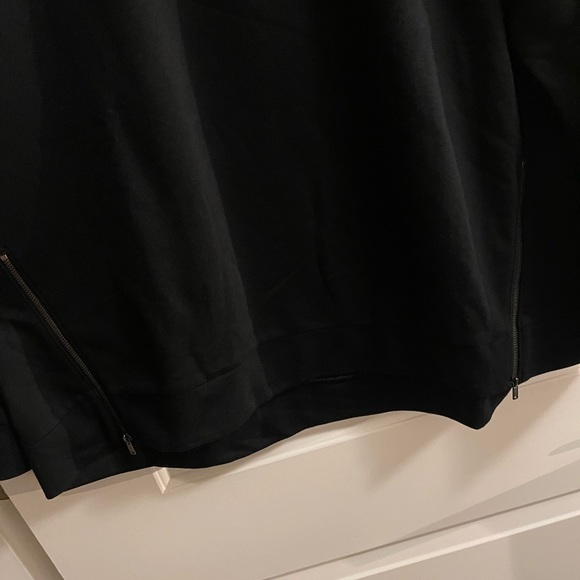 Banana Republic Women’s Black Sweatshirt with Side Zippers Size XL - Picture 3 of 8